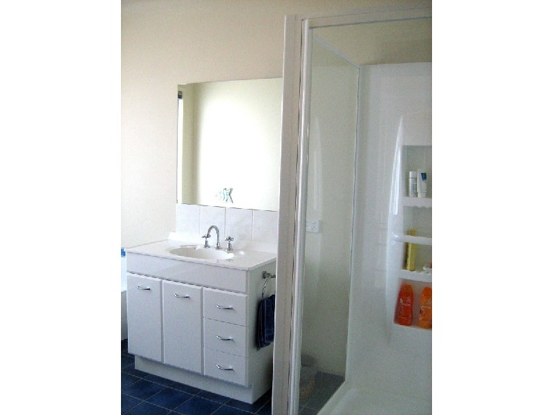 6 Walter Place, Howrah TAS 7018