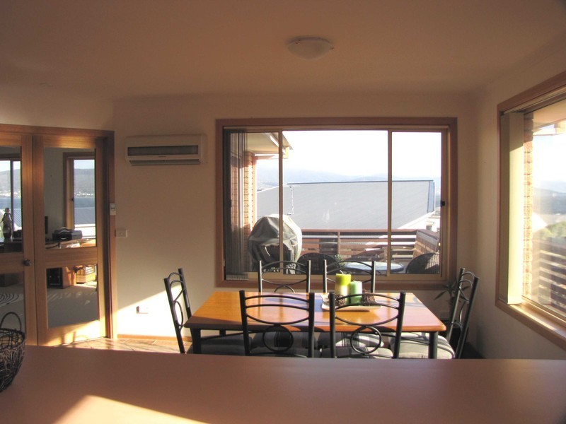 33 Pindos Drive, Tranmere TAS 7018