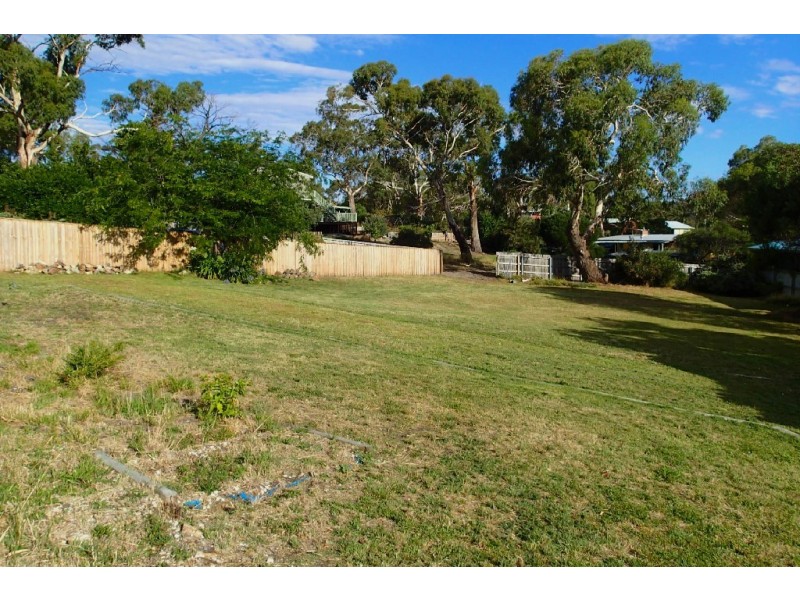 5 Leenaa Street, Carlton TAS 7173