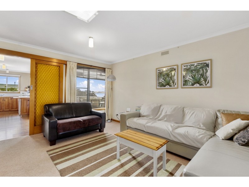 41 Carinya Street, Blackmans Bay TAS 7052