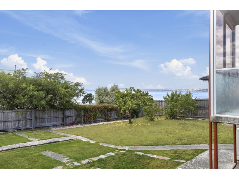 41 Carinya Street, Blackmans Bay TAS 7052