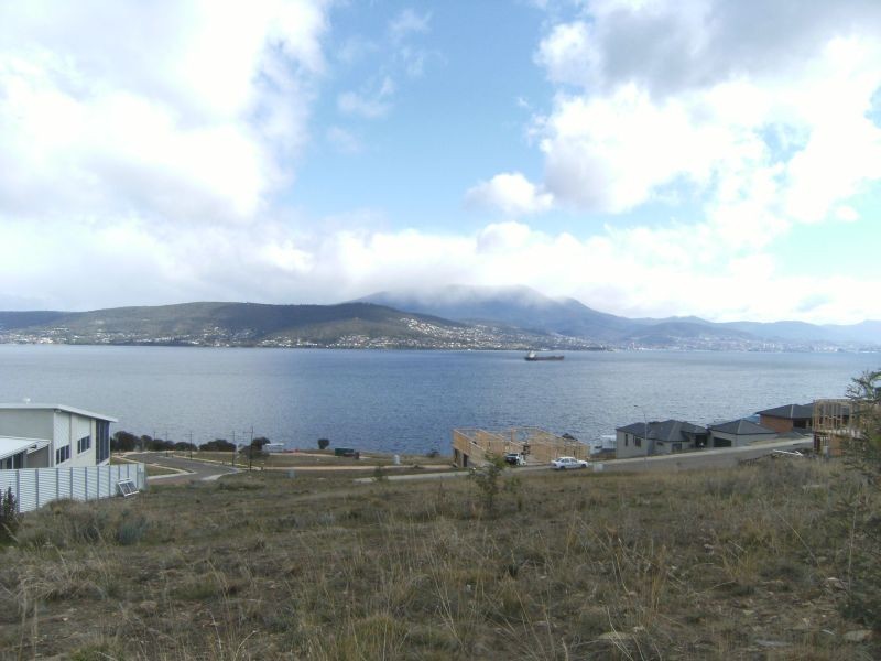 44 Spinnaker Crescent, Tranmere TAS 7018