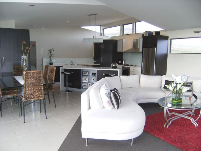 1/351 Carella Street, Tranmere TAS 7018