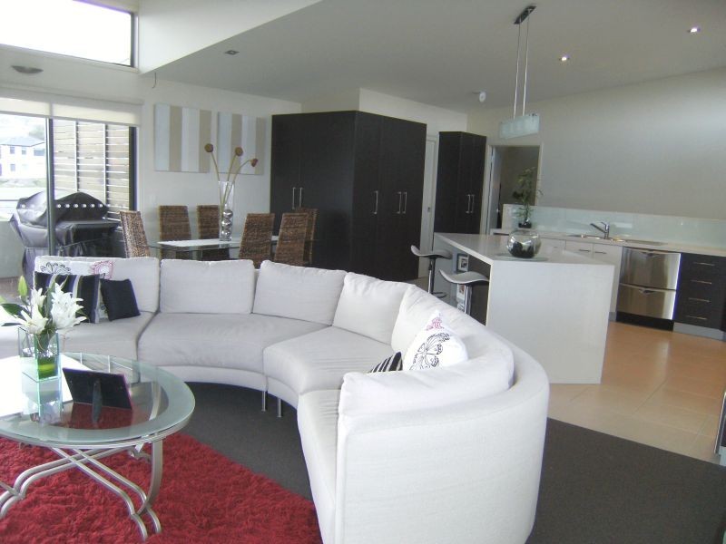 1/351 Carella Street, Tranmere TAS 7018