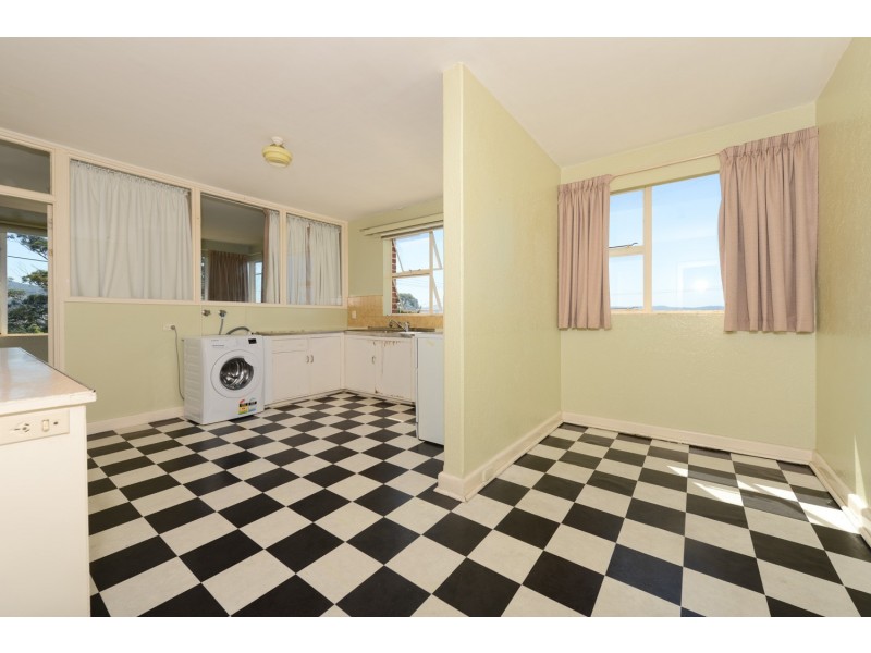 1/8 Binney Court, Sandy Bay TAS 7005