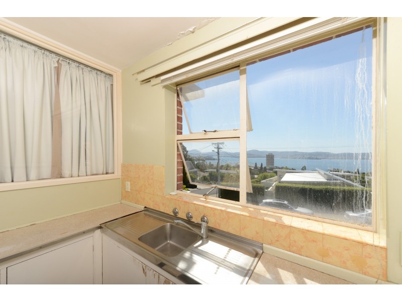 1/8 Binney Court, Sandy Bay TAS 7005