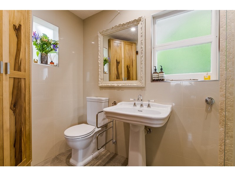 2A Wayne Avenue, Sandy Bay TAS 7005