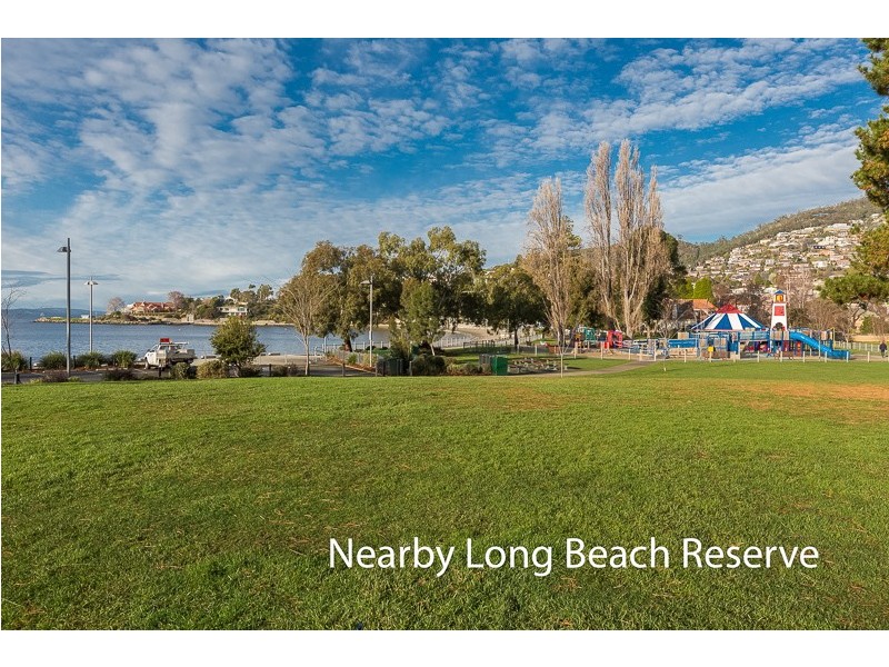 2A Wayne Avenue, Sandy Bay TAS 7005