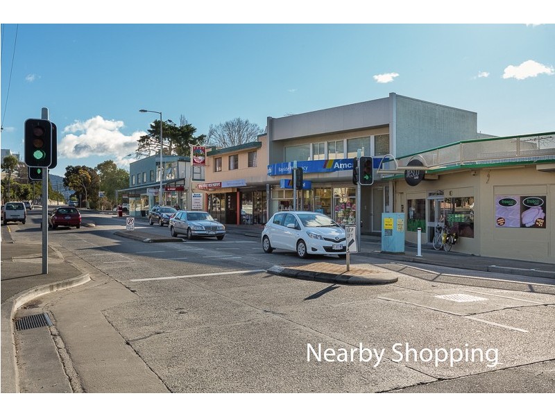 2A Wayne Avenue, Sandy Bay TAS 7005