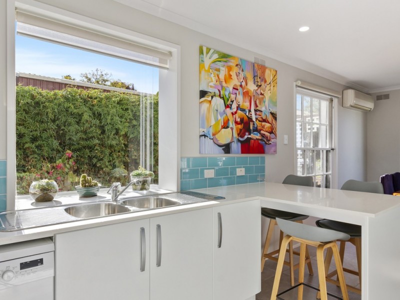 5 Derwent Avenue, Blackmans Bay TAS 7052