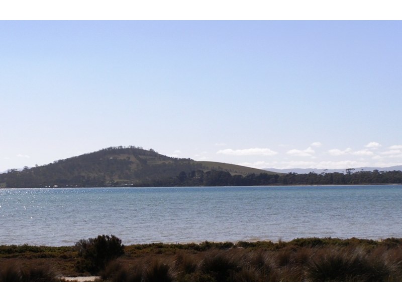 62 Bicheno Street, Clifton Beach TAS 7020