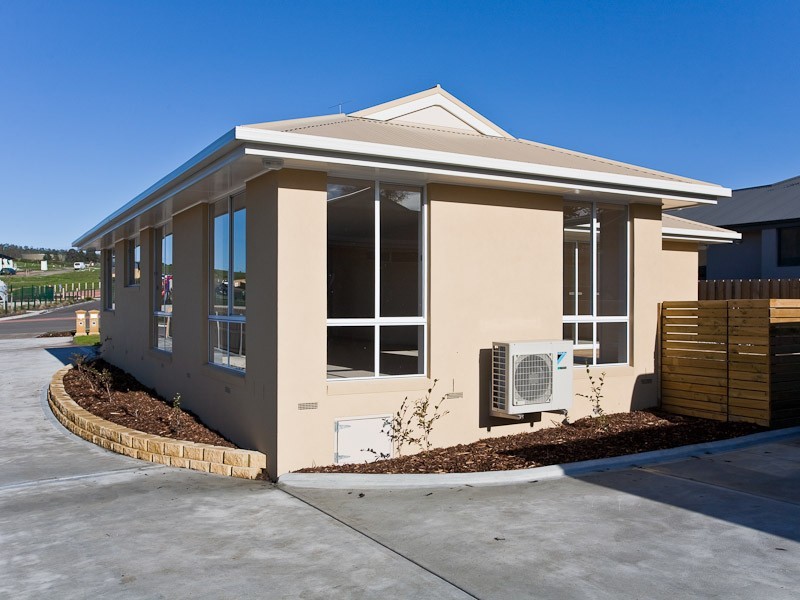 16 Glebe Hill Road, Howrah TAS 7018