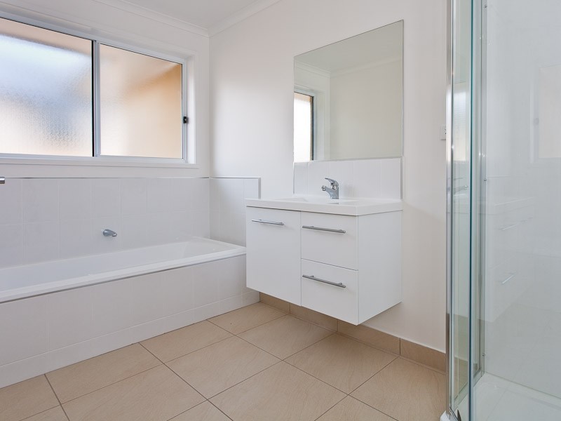 16 Glebe Hill Road, Howrah TAS 7018