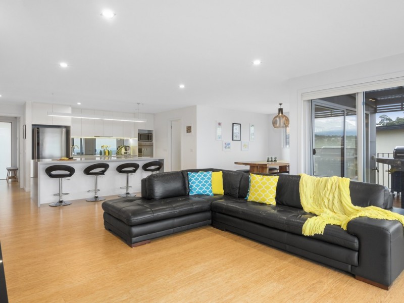 10 Caladium Place, Blackmans Bay TAS 7052