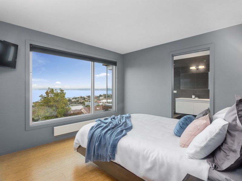 10 Caladium Place, Blackmans Bay TAS 7052
