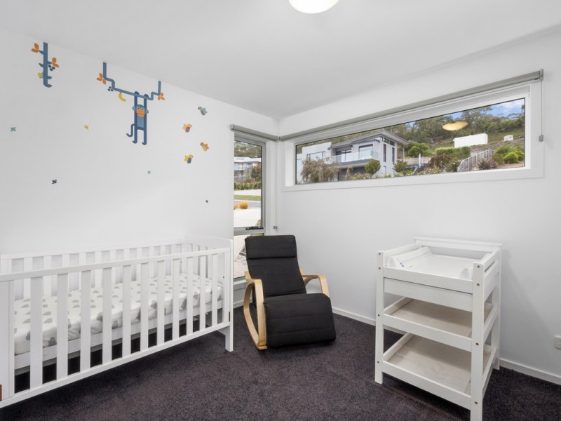 10 Caladium Place, Blackmans Bay TAS 7052