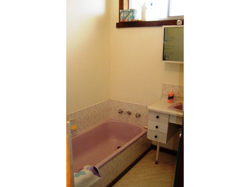 31 Cremorne Ave, Cremorne TAS 7024