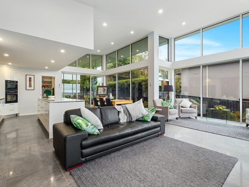 41 Sandra Drive, Blackmans Bay TAS 7052