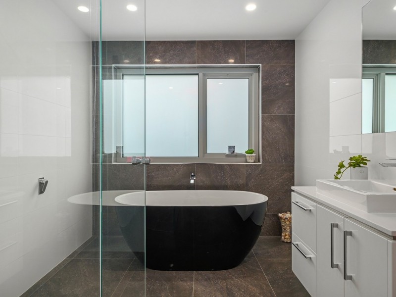 41 Sandra Drive, Blackmans Bay TAS 7052