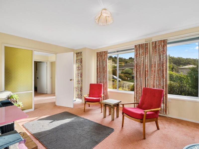 1 Wombara Avenue, Kingston Beach TAS 7050