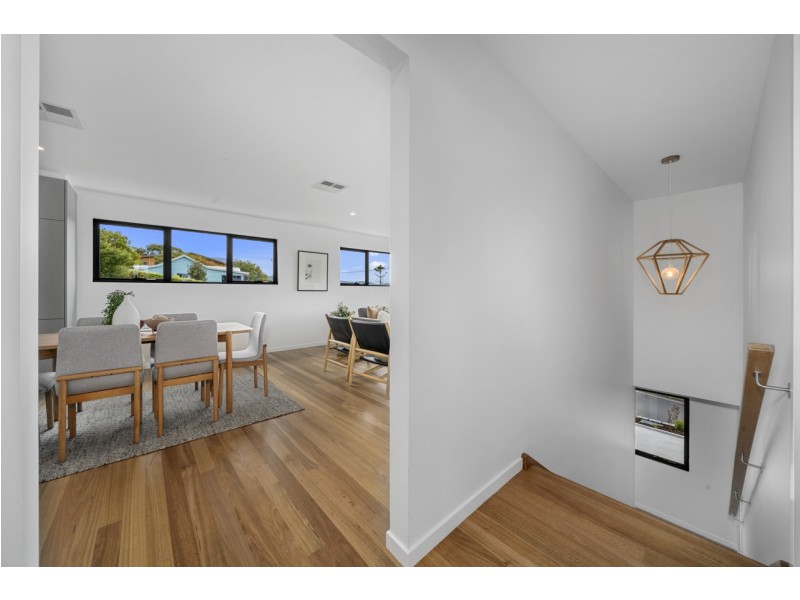 1 / 12 Auburn Road, Kingston Beach TAS 7050