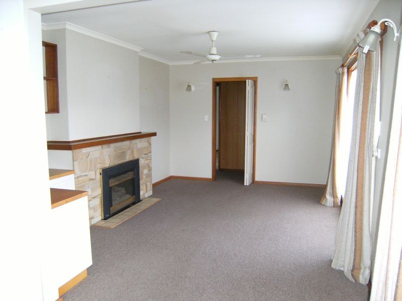 33 Schouten Street, Warrane TAS 7018