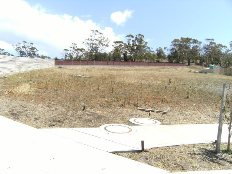 8 Desailly Place, Howrah TAS 7018