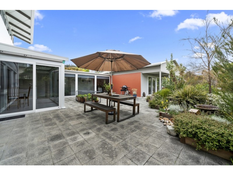 8 Windsor Street, Kingston Beach TAS 7050