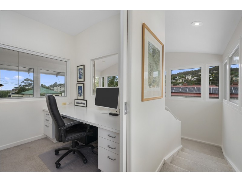 8 Windsor Street, Kingston Beach TAS 7050