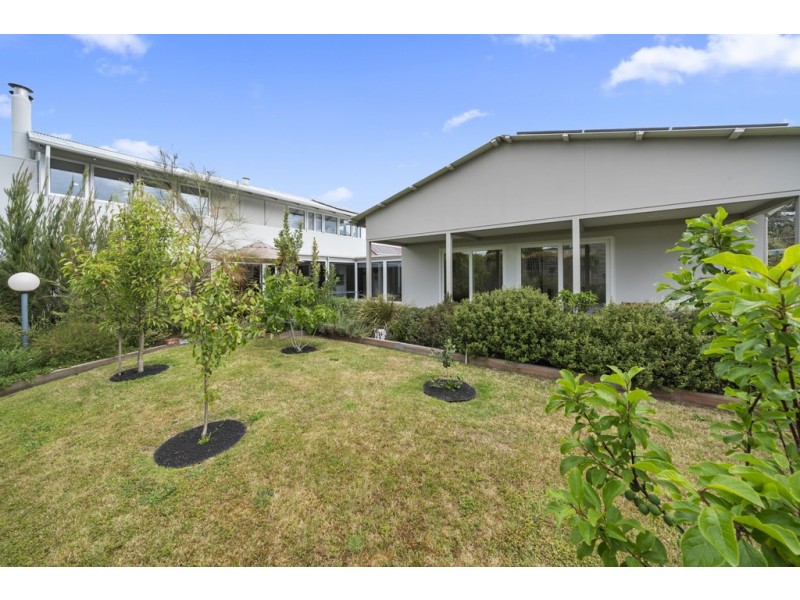 8 Windsor Street, Kingston Beach TAS 7050