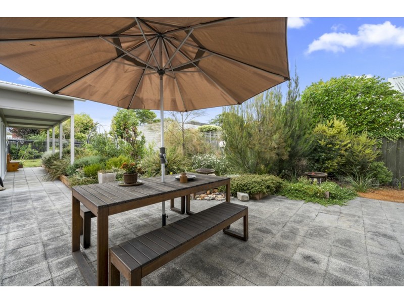 8 Windsor Street, Kingston Beach TAS 7050