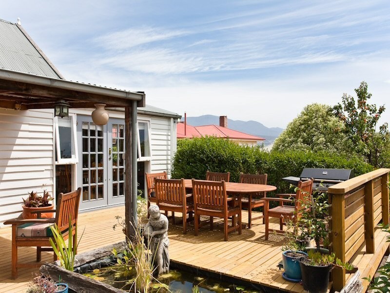 14 Clarence Street, Bellerive TAS 7018