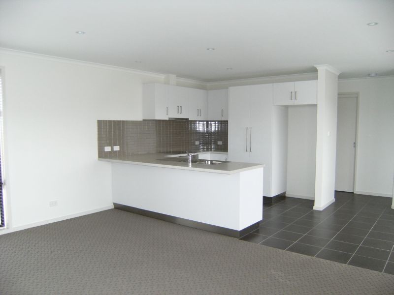 1/11 Hance Road, Howrah TAS 7018