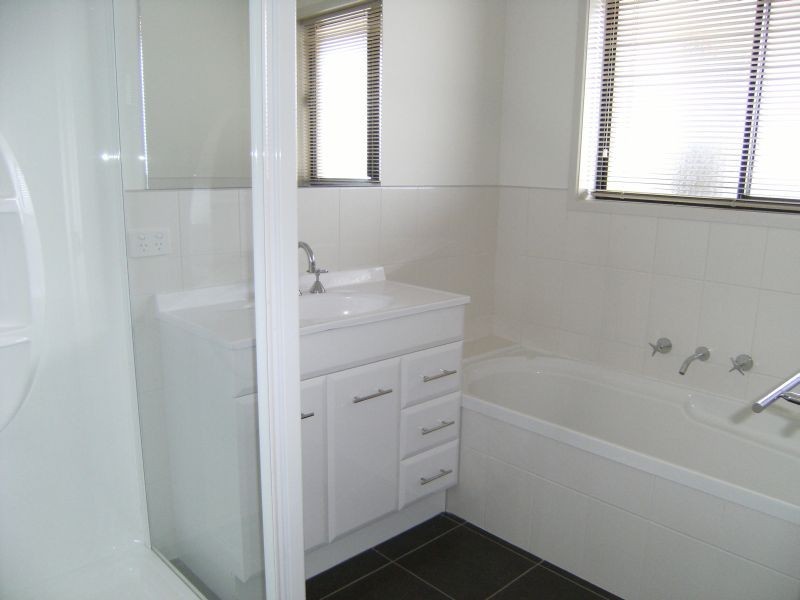 1/11 Hance Road, Howrah TAS 7018