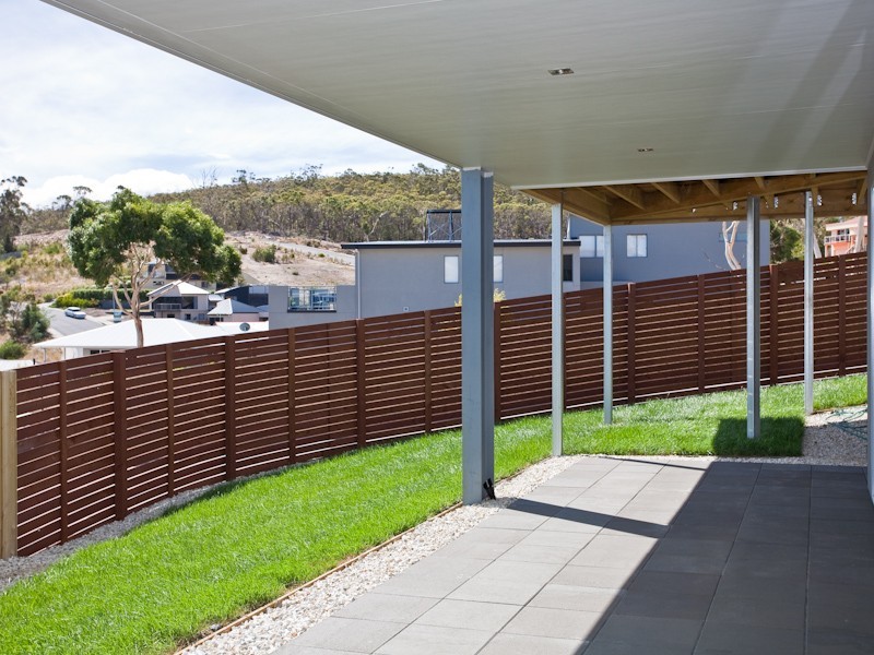 1/651 Oceana Drive, Tranmere TAS 7018