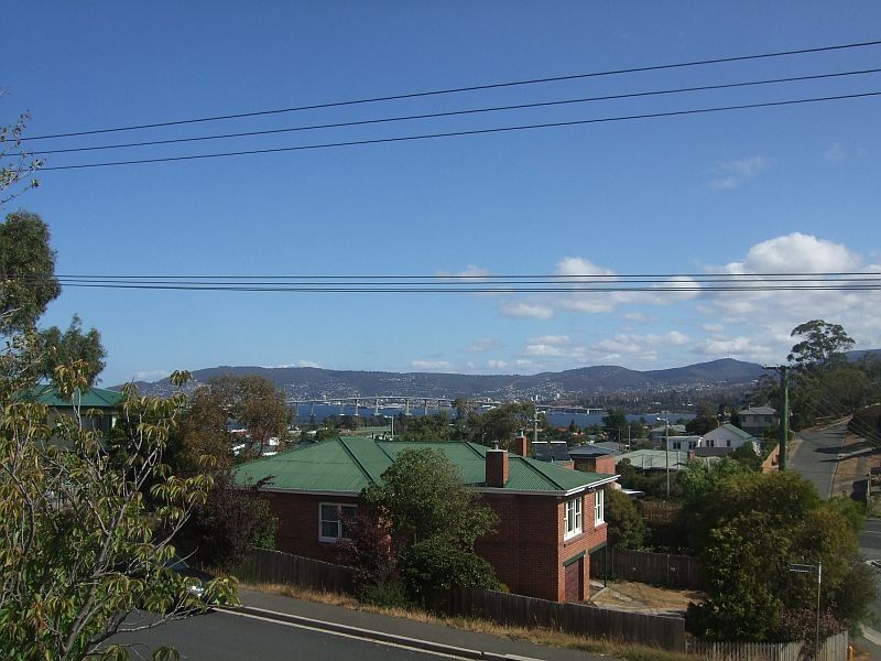 45 Corinna Road, Lindisfarne TAS 7015