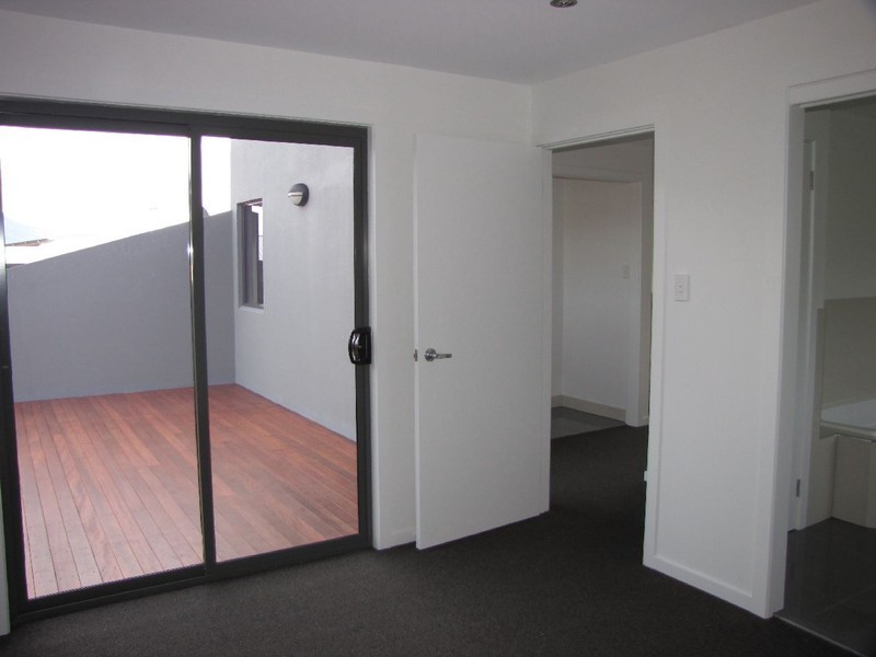 2/360 Carella, Tranmere TAS 7018