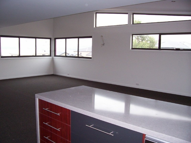 2/360 Carella, Tranmere TAS 7018