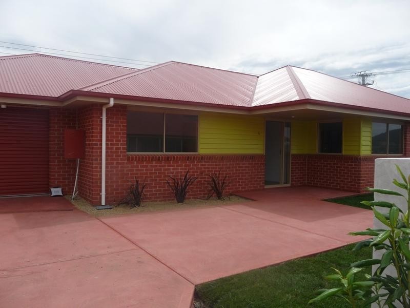 2 Glebe Hill Road, Howrah TAS 7018
