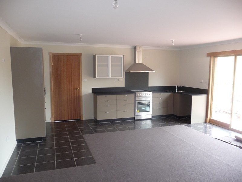 2 Glebe Hill Road, Howrah TAS 7018