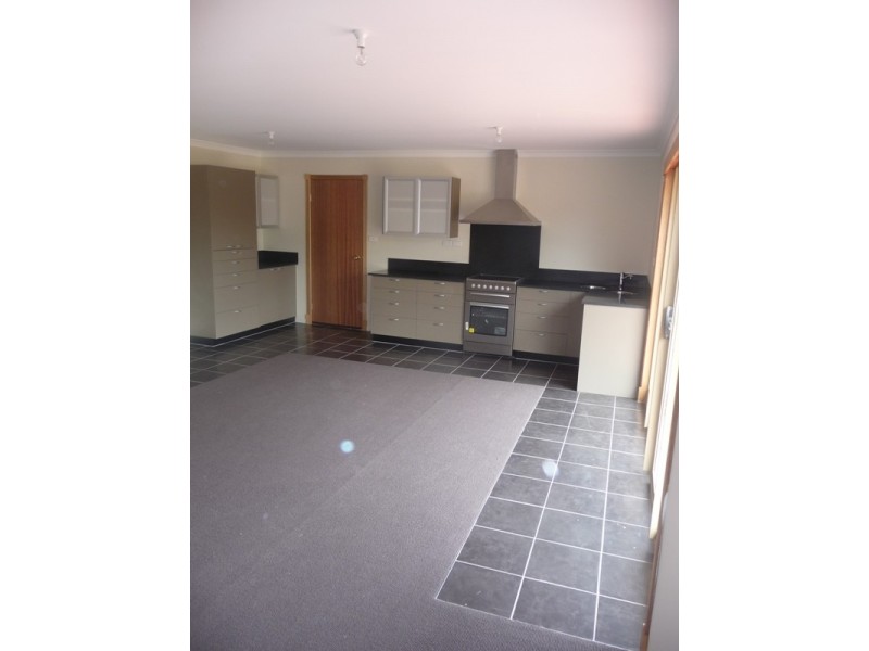 2 Glebe Hill Road, Howrah TAS 7018