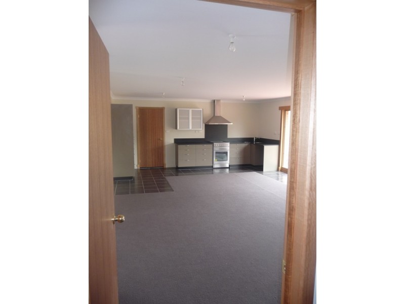 2 Glebe Hill Road, Howrah TAS 7018