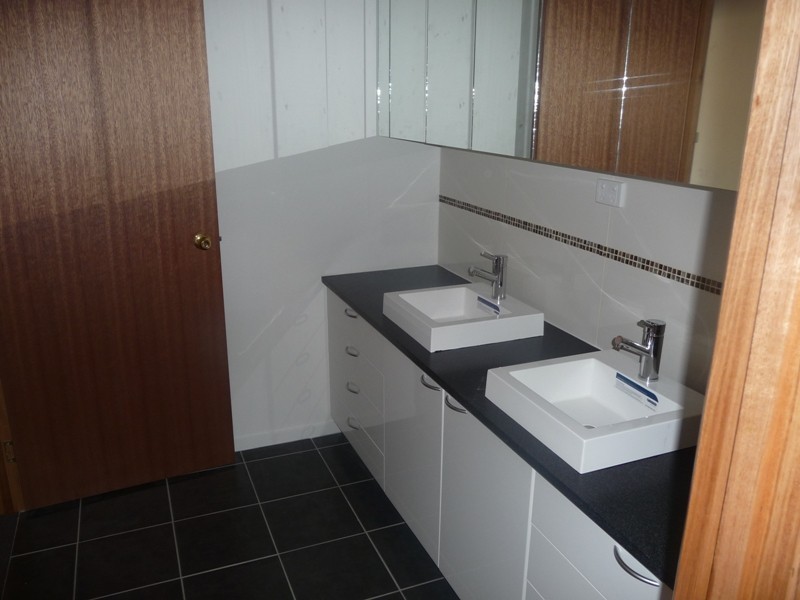 2 Glebe Hill Road, Howrah TAS 7018