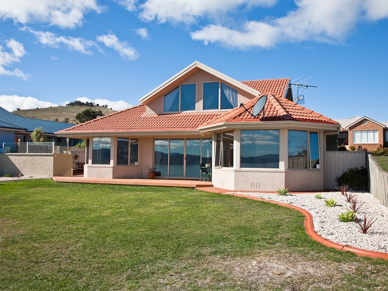 14 Pindos Drive, Tranmere TAS 7018