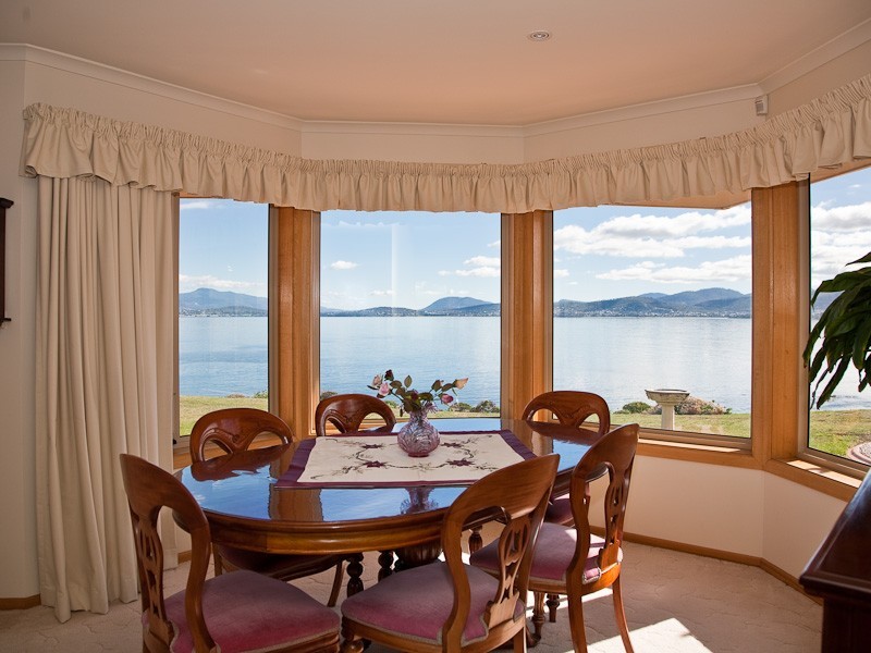 14 Pindos Drive, Tranmere TAS 7018