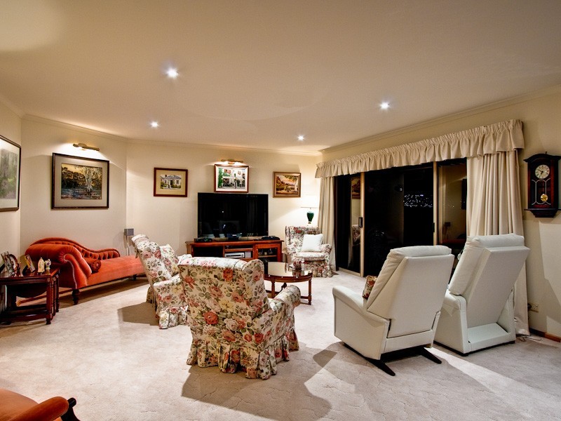 14 Pindos Drive, Tranmere TAS 7018