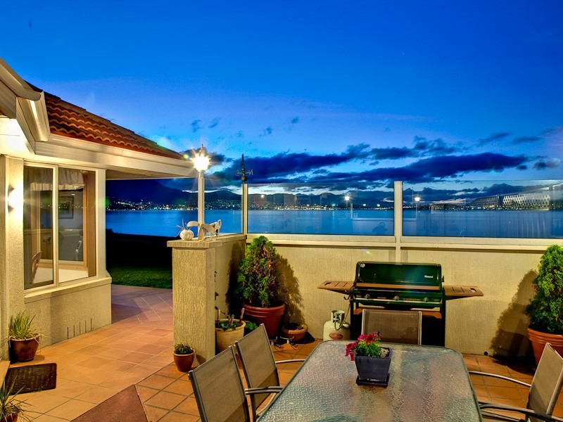 14 Pindos Drive, Tranmere TAS 7018