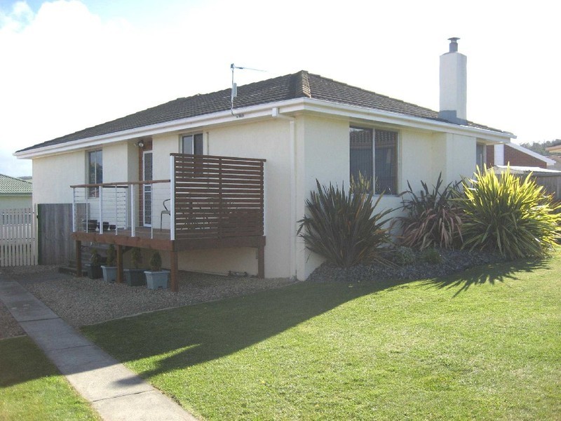 1 Diana Circle, Clarendon Vale TAS 7019
