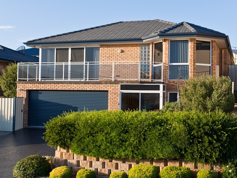 21 Pindos Drive, Tranmere TAS 7018
