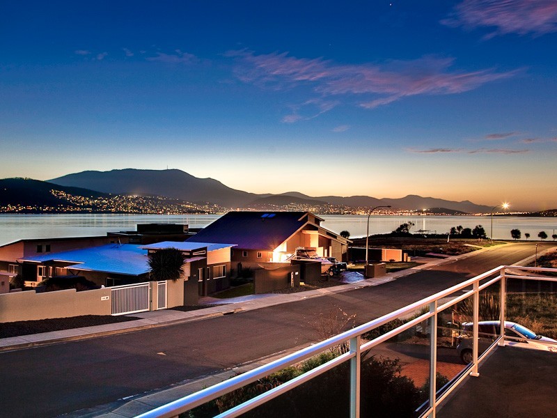 21 Pindos Drive, Tranmere TAS 7018
